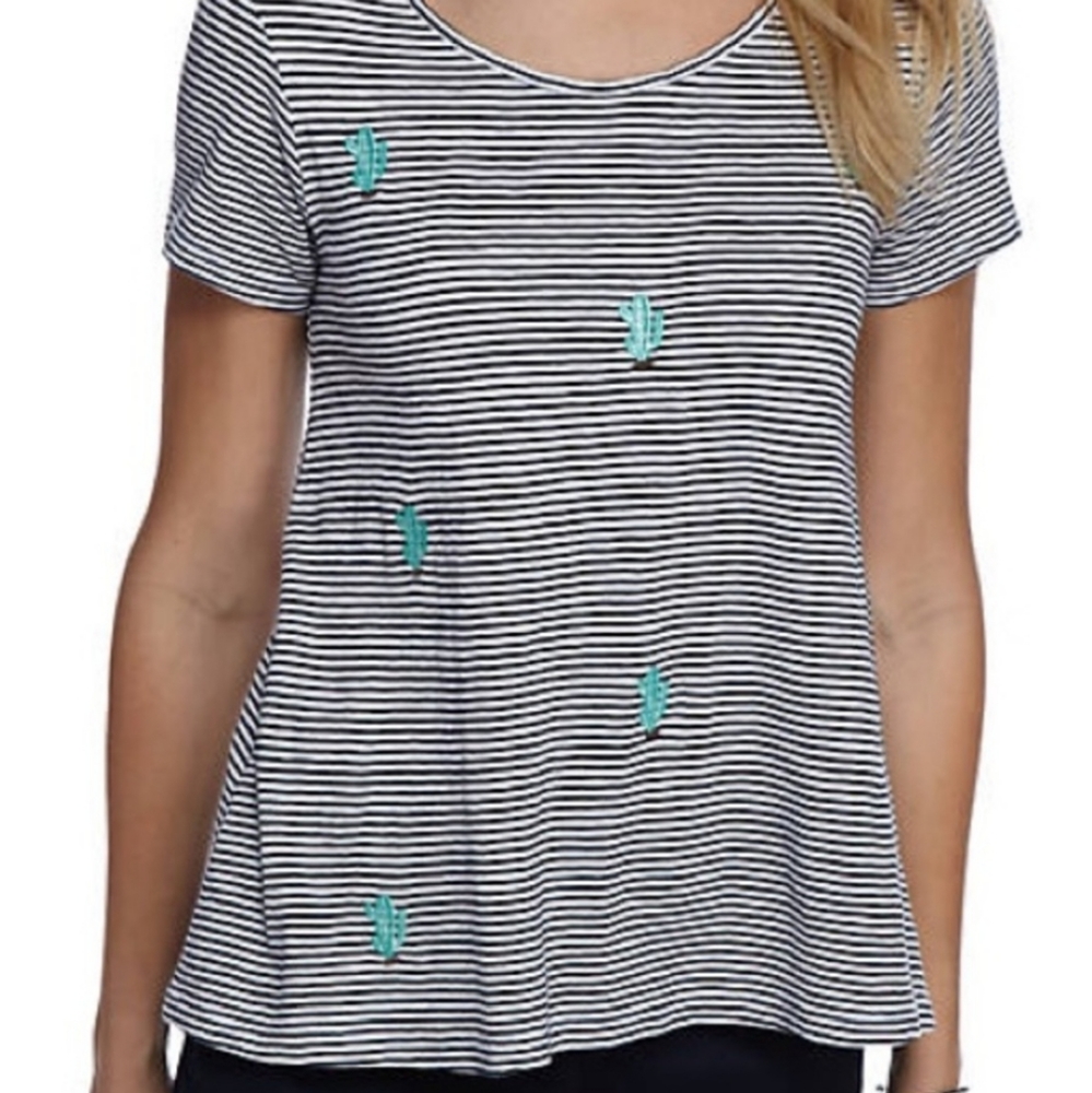 Crown & Ivy S Petite authentic tee